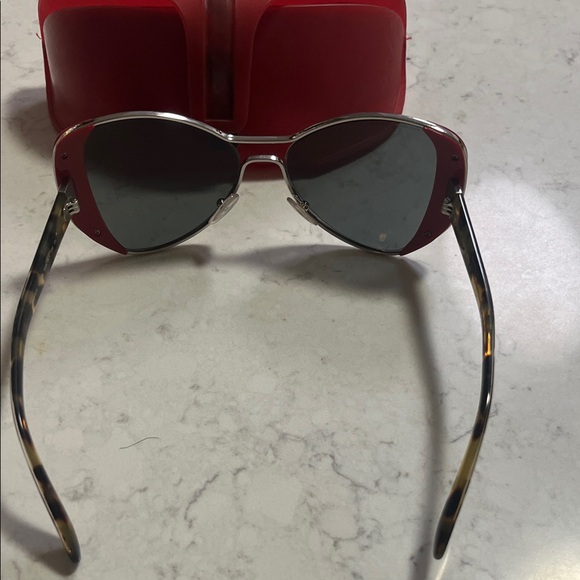 Prada Women\'s Sunglasses in Red and Silver